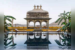 Magnificent palace and fort hotels in India