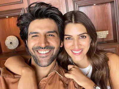 Kartik Aaryan Shares A Happy Selfie With Kriti Sanon After Wrapping Up ...