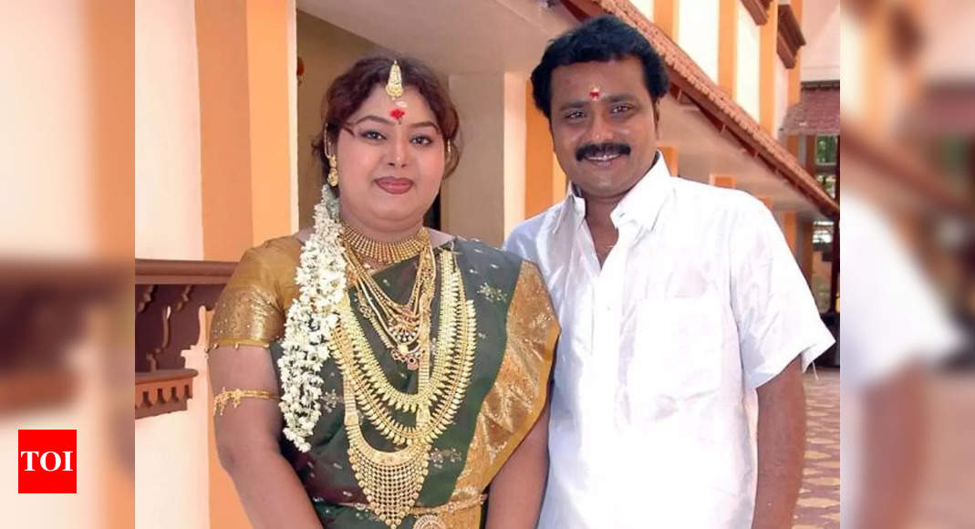 Actress Harathi's husband Ganesh hospitalised after a car accident near ...