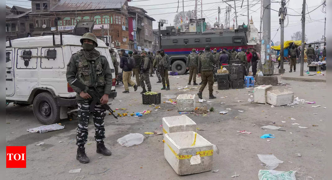 Terrorists Responsible For Srinagar Grenade Attack Identified: J&K DGP ...