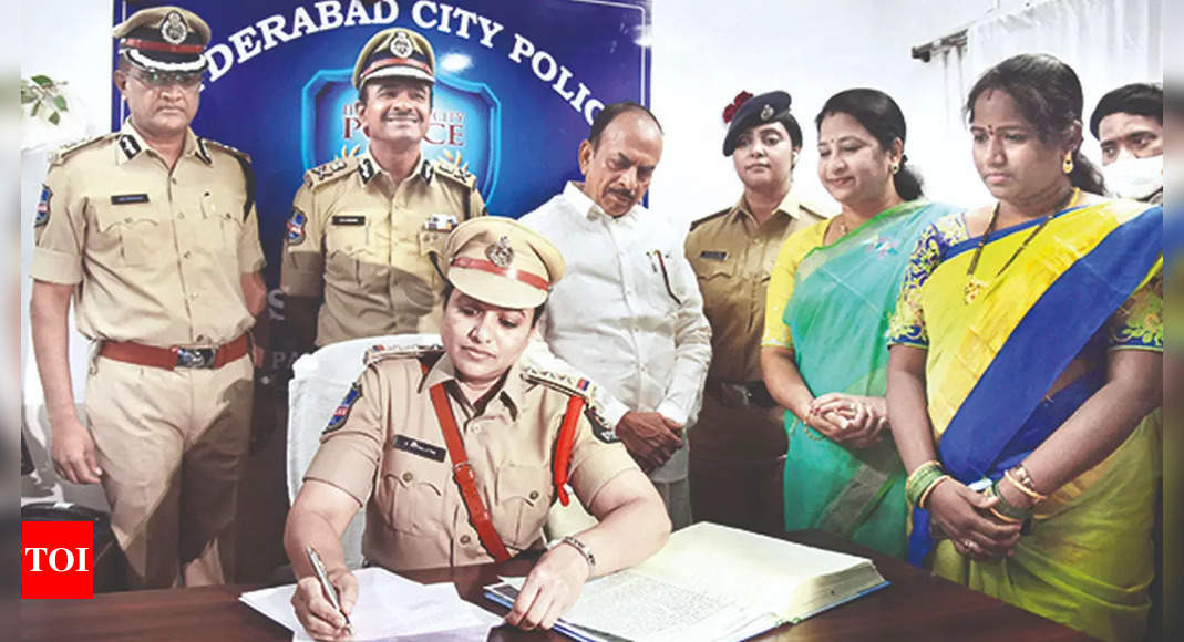 city-s-1st-woman-sho-takes-charge-hyderabad-news-times-of-india