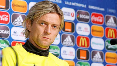Ukraine ex-skipper Tymoshchuk faces possible coaching ban over silence on Russia