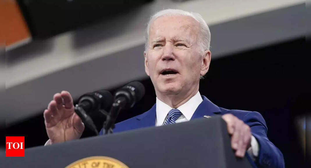 putin:  Washington Watch: Biden wins praise for leadership, not rushing into war, amid Trump bombast – Times of India