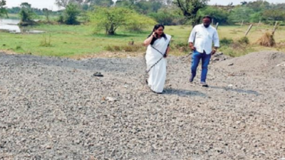 Gujarat: These roads in Vadodara lead to nowhere, only jack up land price