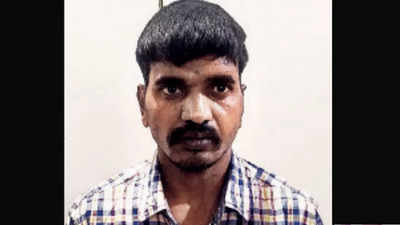 Hyderabad: NRI calls from US, helps nab burglar red-handed