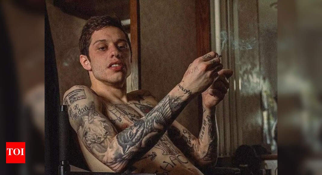 Pete Davidson to play himself in new comedy series - Times of India