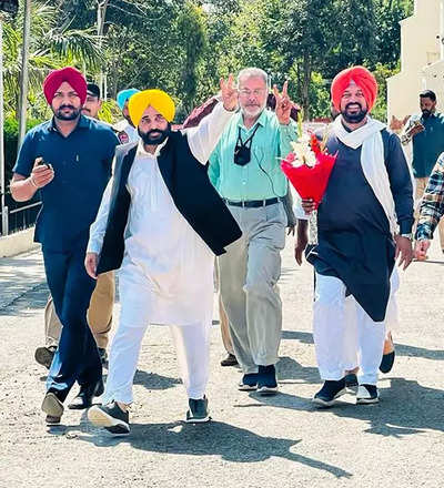 Bhagwant Mann: Funny man whom Punjab takes seriously: Bhagwant Mann set to  become CM as AAP wins big | India News - Times of India