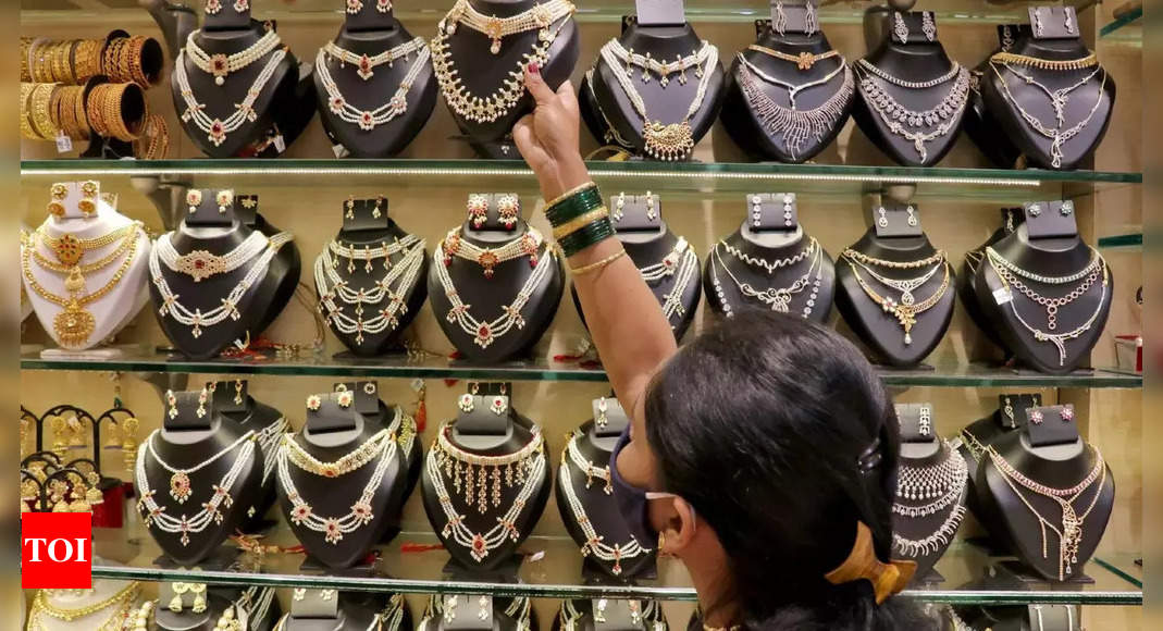BIS opens doors of AHCs for testing un-hallmarked jewelleries – Times of India