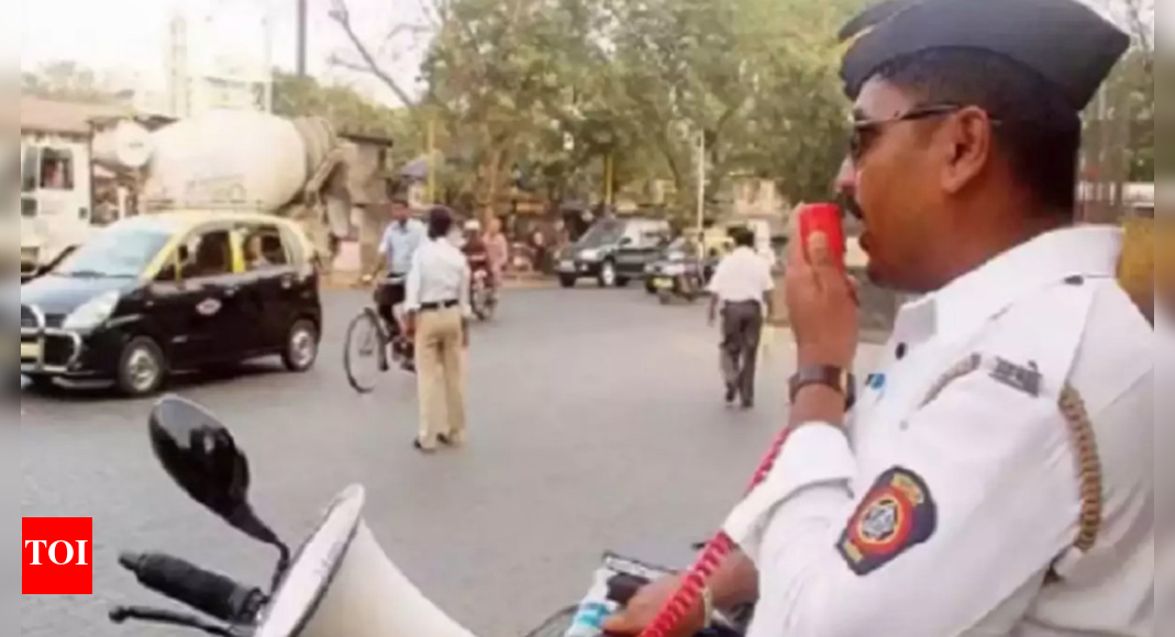 After wrong side driving, traffic police crack down on racing in Mumbai ...