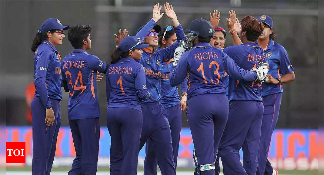 women's world cup live score today india