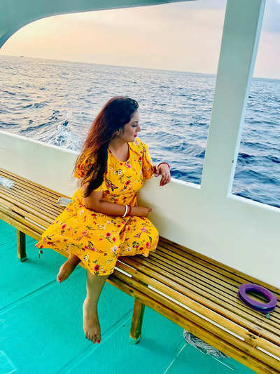Meghna Mukherjee enjoys her honeymoon trip in the Maldives