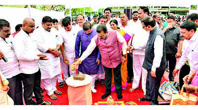 Ground breaking ceremony held for 2 Nashik projects