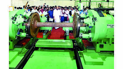 Minister Rajeeve launches4cr wheel lathe machine