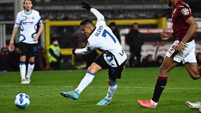Alexis Sanchez earns Inter Milan dramatic last-gasp point at Torino