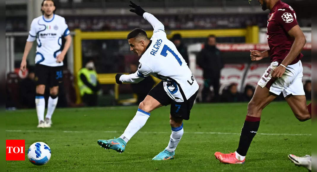 Alexis Sanchez Earns Inter Milan Dramatic Last-gasp Point At Torino ...