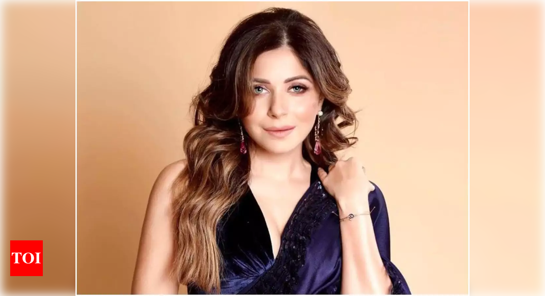 Exclusive! Baby Doll singer Kanika Kapoor to marry yet another NRI, Gautam – Times of India