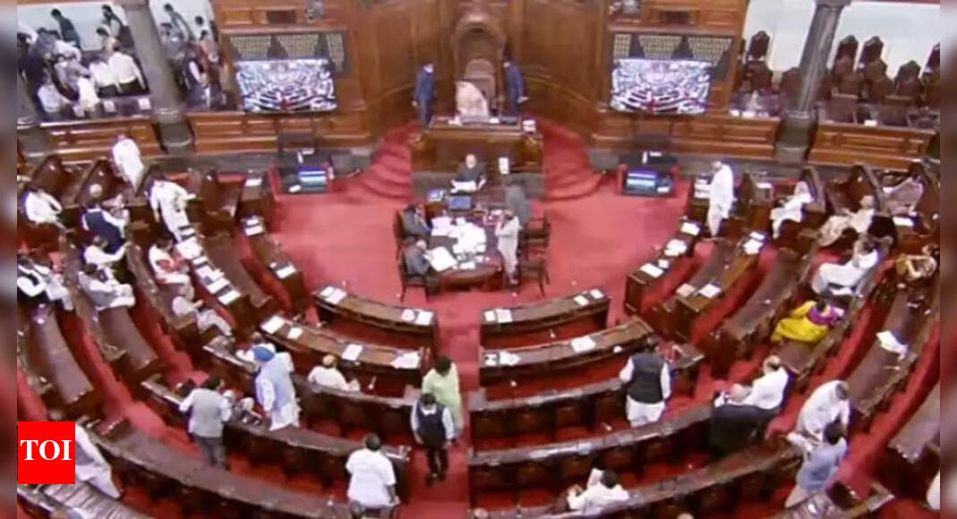 BJP MPs give standing ovation to PM Modi in LS