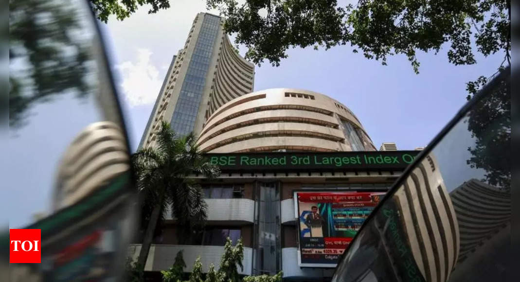 Sensex jumps 936 points as banking, financial stocks surge; Nifty settles above 16,850 – Times of India