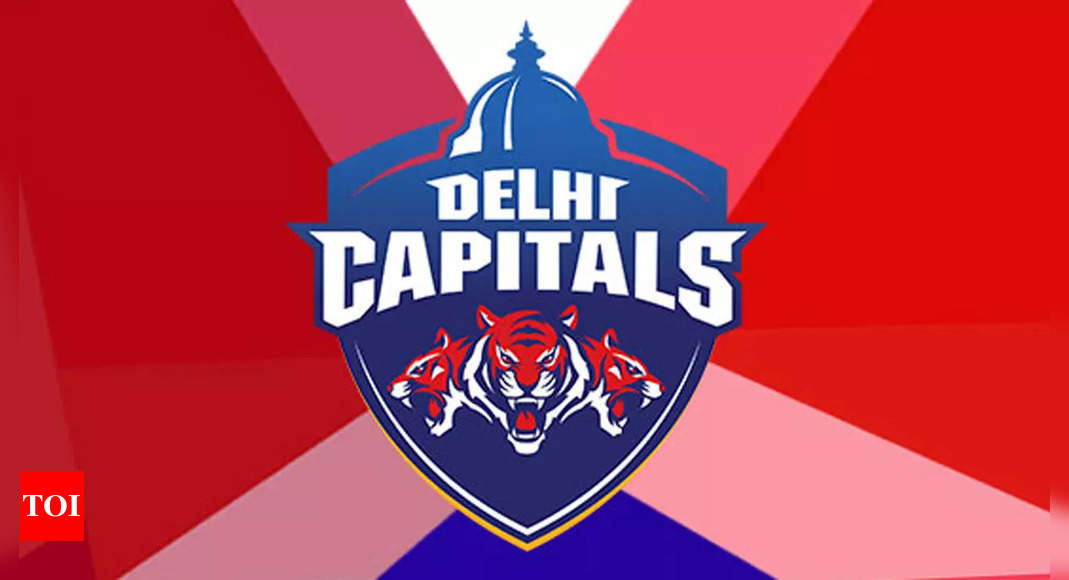 Coronavirus: IPL franchise Delhi Capitals and ISL club Mumbai City FC  change their logos in support of 21 days lockdown