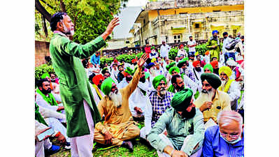Kisan morcha, SSM hold separate meetings on common issues
