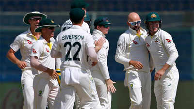 2nd Test: Pakistan stutter in record chase, Australia sense victory