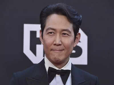 Lee Jung-jae wins Best Actor in a Drama Series - Times of India