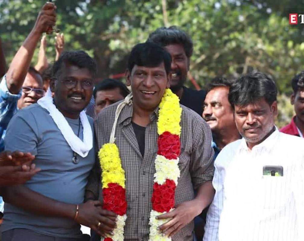 
Vadivelu gets a grand welcome on the sets of 'Maamannan'
