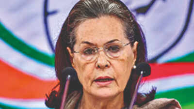 Congress Punjab MPs meet Sonia Gandhi, gun for Charanjit Channi, Navjot Sidhu, Sunil Jakhar