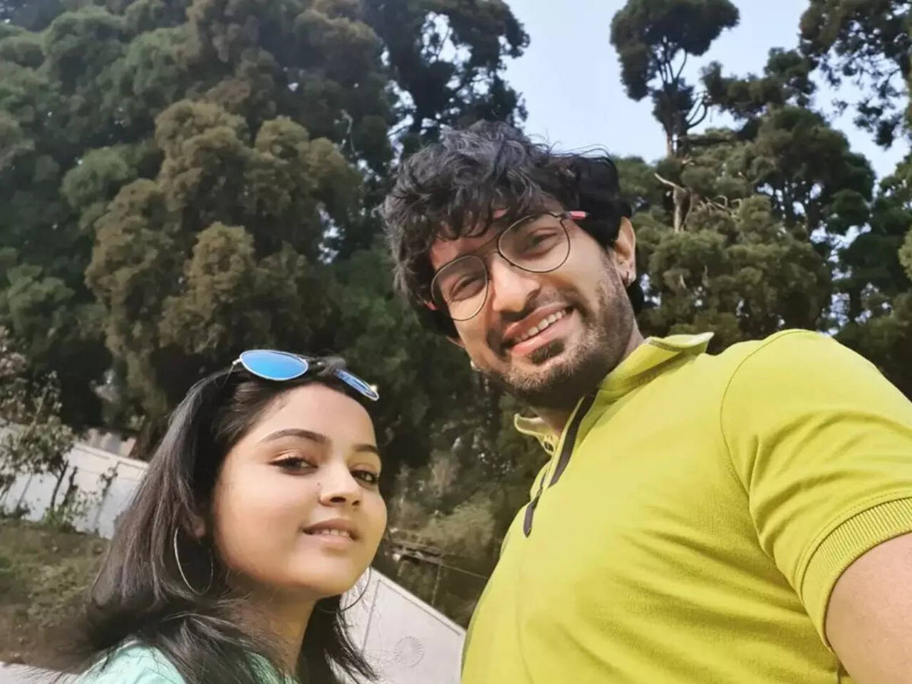 Jeetu Kamal and Nabanita Das enjoy a romantic trip to Darjeeling - Times of India