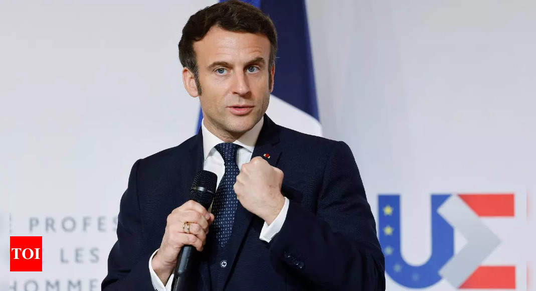 Macron, barely campaigning, leads French presidential race – Times of India