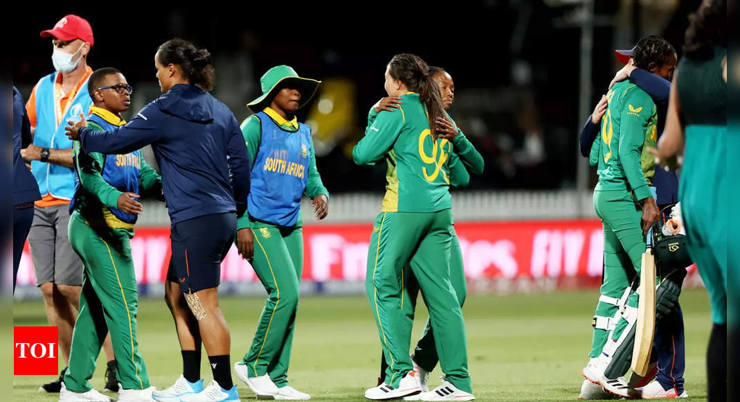 ICC Women’s World Cup: South Africa continue unbeaten run, hand New Zealand 2-wicket loss | Cricket News – Times of India