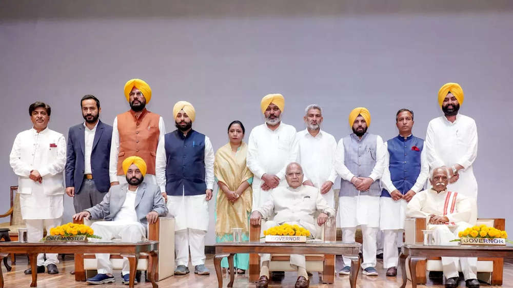 Ten MLAs inducted into Punjab cabinet