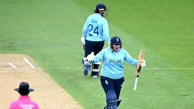 England keep T20 World Cup hopes alive with victory over New Zealand, T20  World Cup