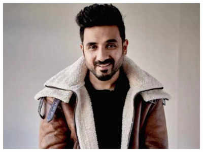 Vir Das lauds Ukrainian comedians for organising a show in a bomb shelter