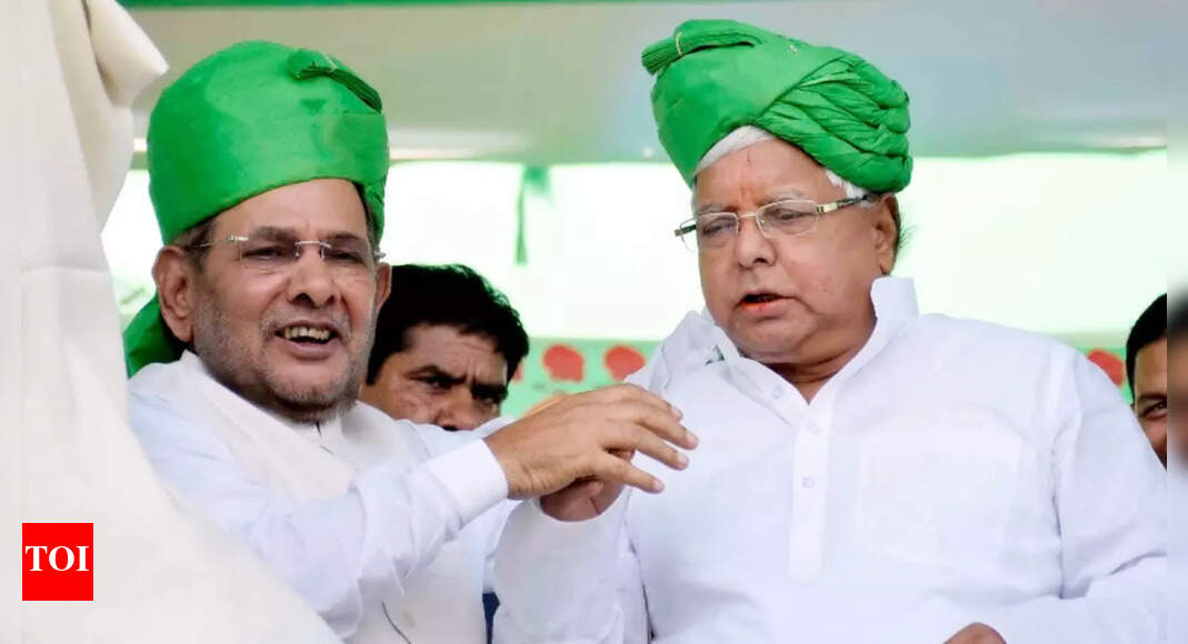 Sharad Yadav merges his LJD party with Lalu&rsquo;s RJD