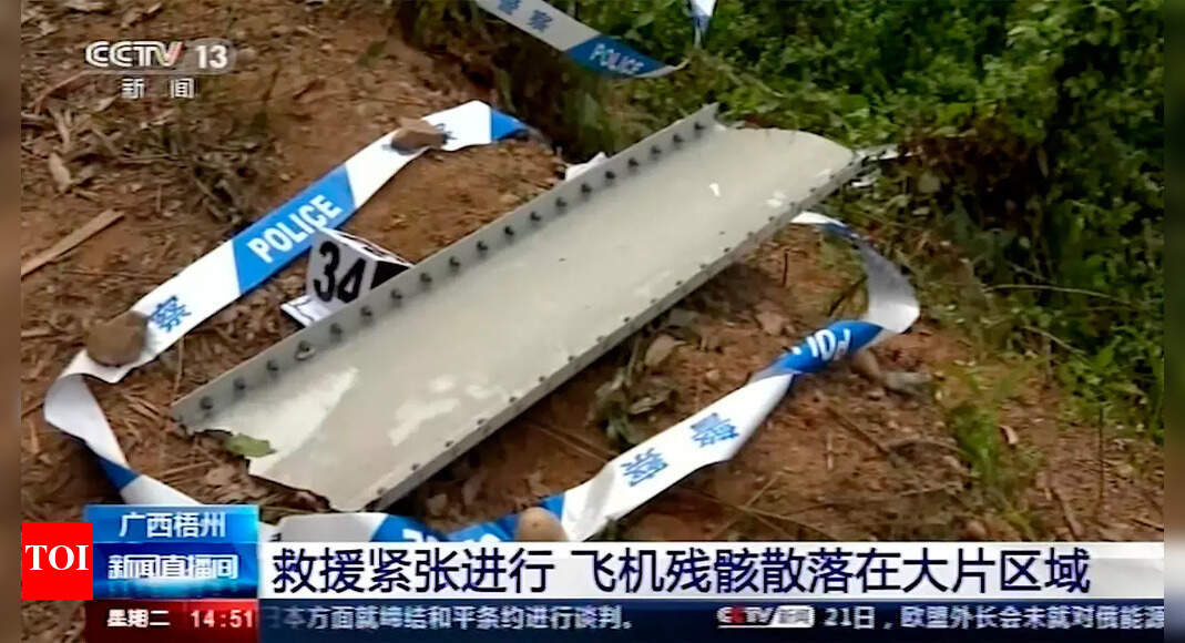 China plane crash live updates All 132 on board killed in China plane