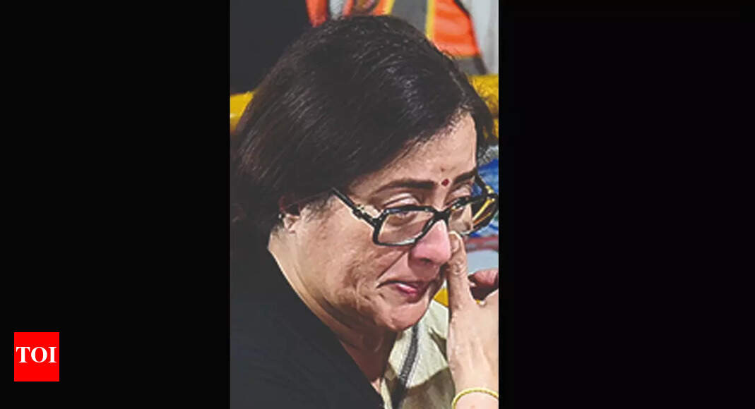Sumalatha: Mla Ravindra Criticises Mandya Mp Over Funds | Mysuru News ...