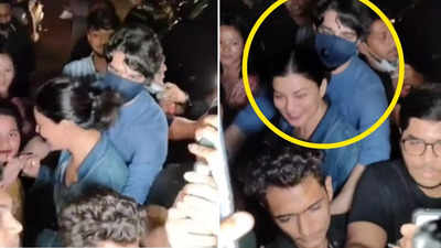 Sushmita Sen gets mobbed by an unruly crowd, ex-boyfriend Rohman Shawl rescues her