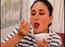 Kareena Kapoor Khan gorges on 'moong dal ka halwa' as promised; Saba Ali Khan says, 'you're a riot' - Watch