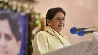Uttar Pradesh: Mayawati fires fresh salvo at Samajwadi Party, accuses it of having an understanding with BJP
