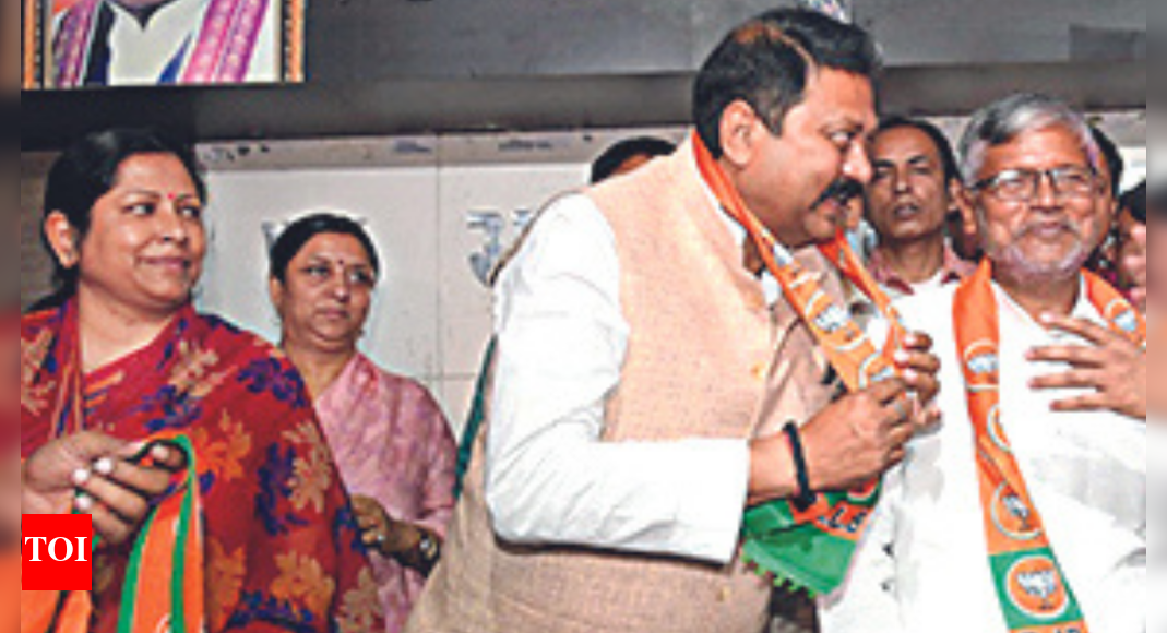 All 3 VIP MLAs join Bihar BJP, leave minister & chief in lurch