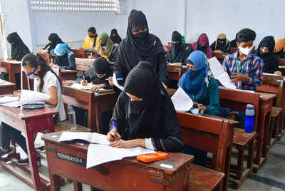 Karnataka hijab ban case: Supreme Court refuses early hearing against HC verdict