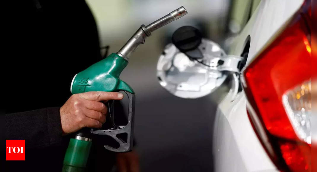 पेट्रोल, डीजल की कीमतों में 80 पैसे प्रति लीटर की बढ़ोतरी – टाइम्स ऑफ इंडिया