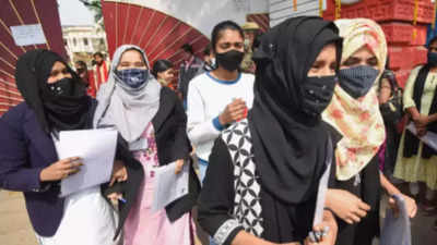 Maharashtra: Law college principal quits, alleges harassment over wearing her hijab