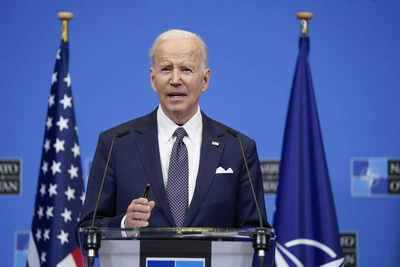 Biden pledges new Ukraine aid, warns Russia on chemical weapons
