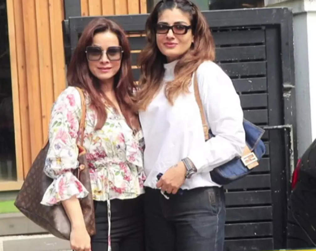 
Raveena Tandon-Neelam Kothari’s day out in Mumbai
