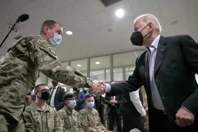 Biden in Poland to see US troops, Ukraine refugees