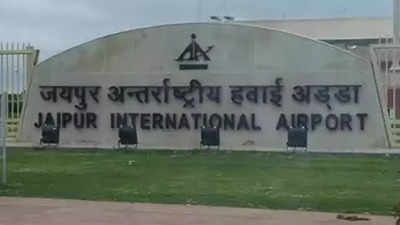 Gold worth Rs 19 lakh seized at Jaipur airport