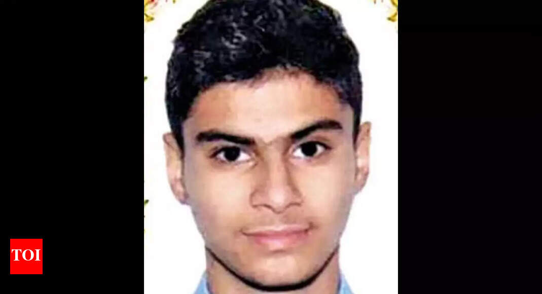 Car with BJP flag runs over student in Meerut | Meerut News - Times of ...