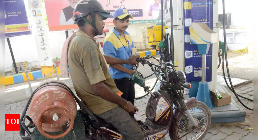 Cong plans 3-phase campaign to target govt over price rise